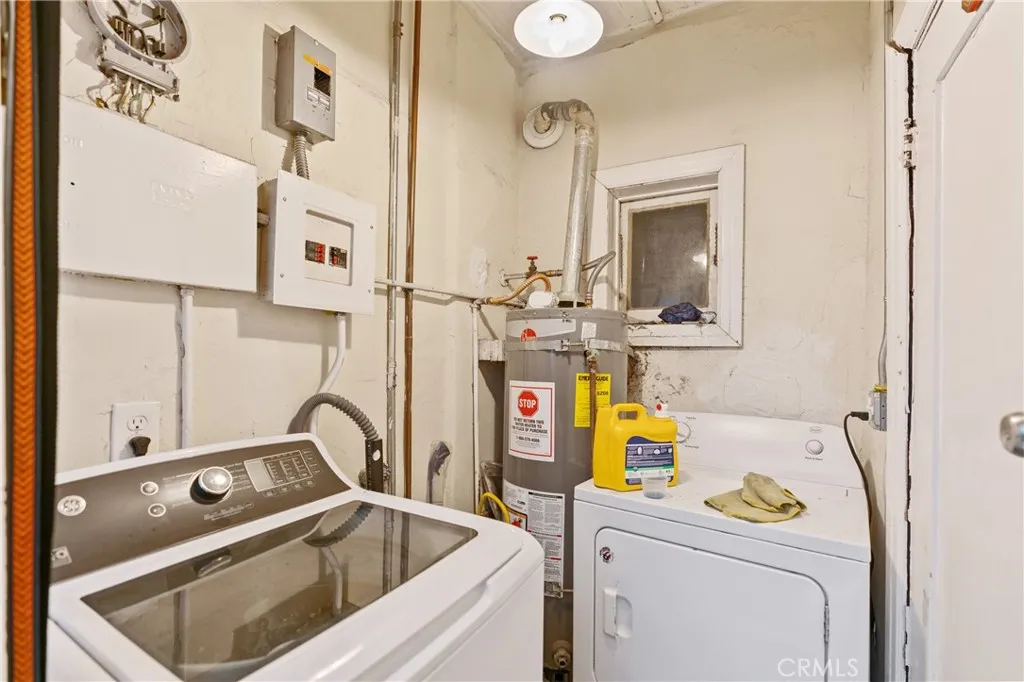 1309 N Edgemont, Los Angeles, California 90027 home-pic-34